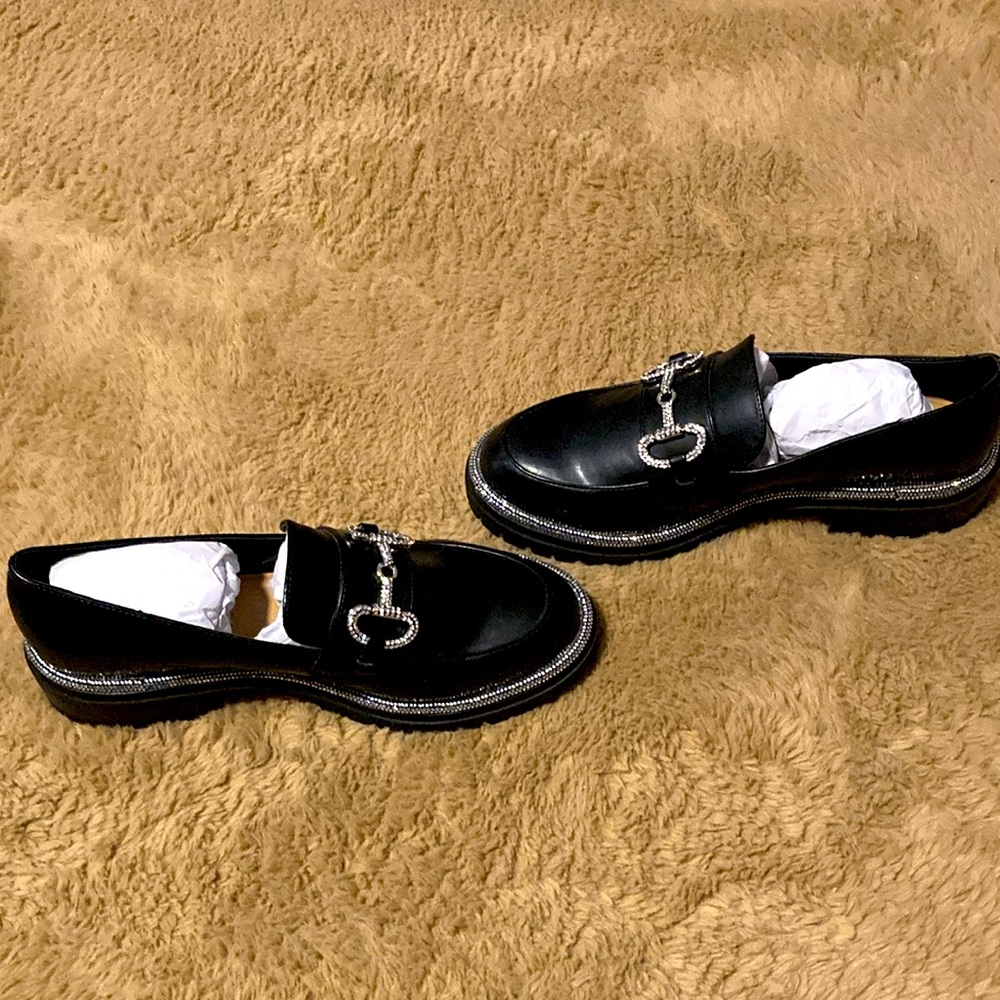 NWOB SZ 9 1/2 LOAFERS